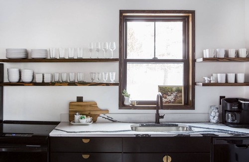Speculator House | Outdoor Sauna, Hiking, Ski at Oak Mountain, and Private Chef Available