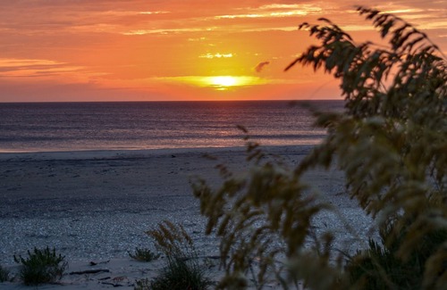 Historic Downtown Manteo House | Outer Banks Island Retreat!