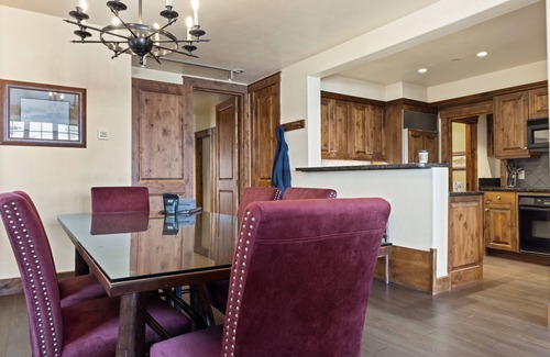 Jackson Condo | Outpost: Grand View 5020A - Fireplace, Elevator, AC!