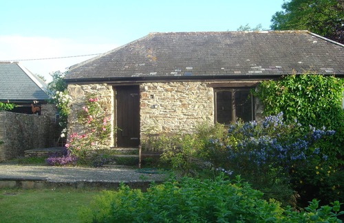 Burgh Island Cottage | Outstanding barn conversion close to sea