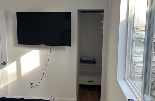North Long Beach House | Outstanding New 1 Bedroom, 1 Bathroom