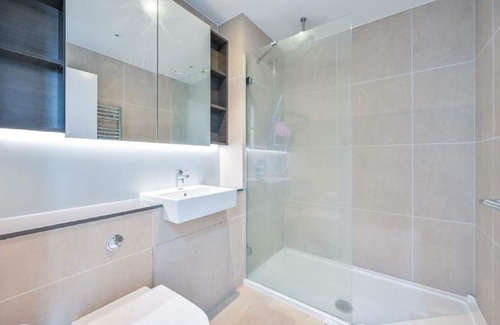 Elephant and Castle House | Outstanding views across London