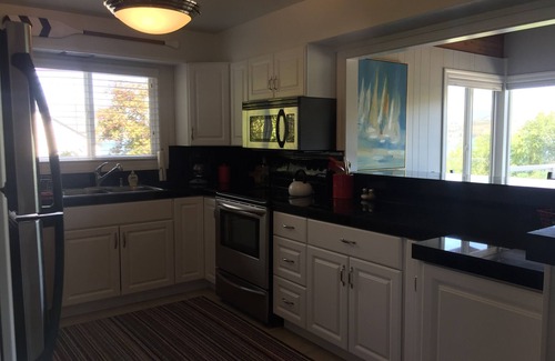 Chelan House | Outstanding views w/convenient access to Lake Chelan