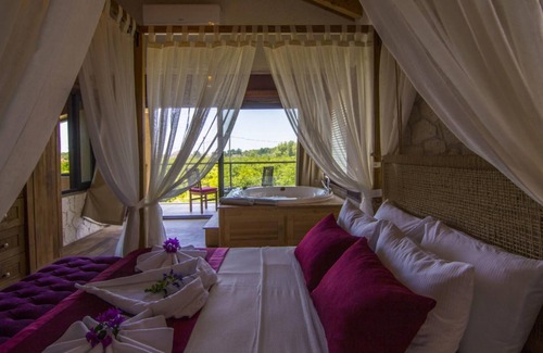 Yaniklar Villa | Outstanding Villa with Private Pool and Jacuzzi in Fethiye