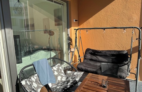 Vantaa Apartment | Over the Railway Station, 7 mins Helsinki Airport