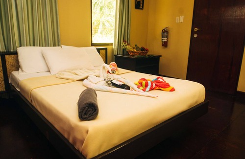 La Simplicite Hotel | Overbridge River Resort