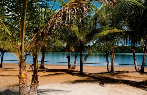 La Simplicite Hotel | Overbridge River Resort