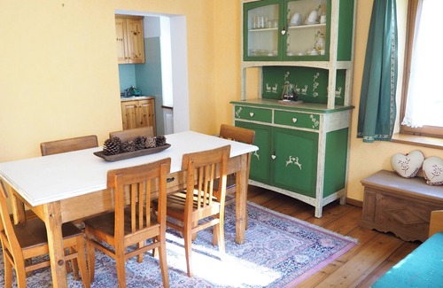 Auronzo di Cadore Apartment | Overlooking the lake and the Dolomites