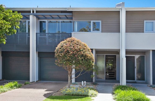 Magenta Shores House | Overlooking the golf course and conveniently located to the resort poo