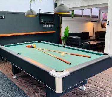 Region Hannover District House | OVERNIGHT No5 - Bungalow, Billard, Dart, Kamin