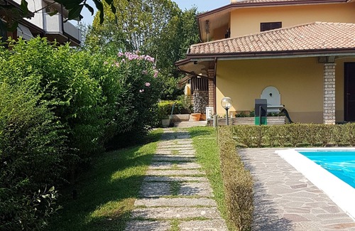 Lugana Apartment | OVERSIZE/GROUND FLOOR apartment in family peacefull Residence in SIRMIONE