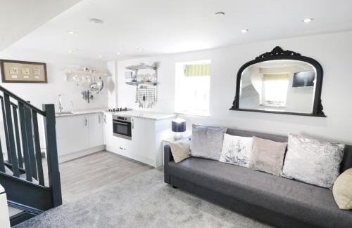 Mynytho House | Owl Cottage