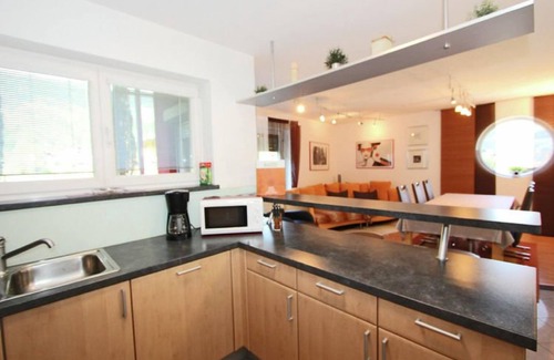 Fuegen House | OWN modern 108m² APART-house at the SCHI-u. HIKING paradise NEW: Spieljochbahn