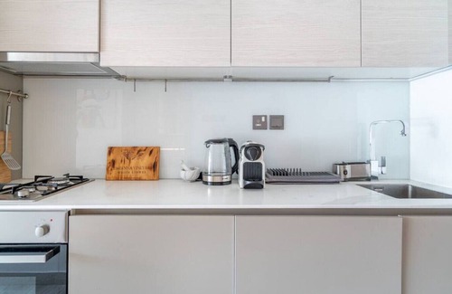 Jumeirah Village Circle Apartment | Oxford residence 2, G15 · Modern LOFT with smart working station