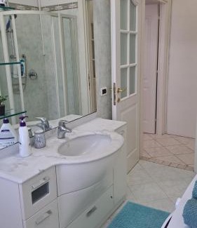Crocetta-San Lazzaro-Modena Est Bed & Breakfast | Oxi