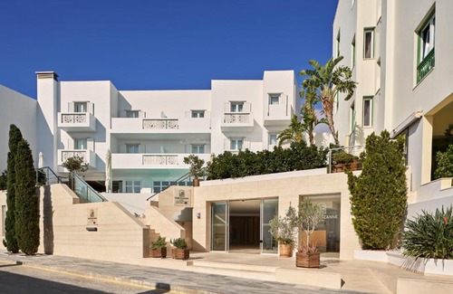 Tinos Town Hotel | Oxygen Favie