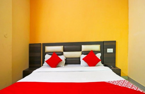 Faridabad Hotel | OYO 16362 Hotel National