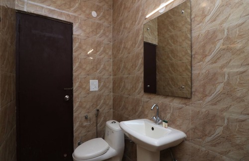 Old Gurgaon Hotel | OYO 27718 Viva Destinations