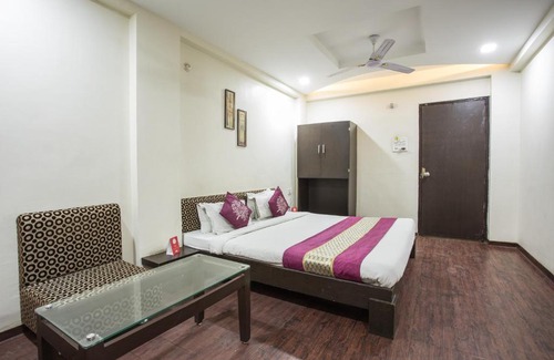 Indore Hotel | OYO 3589 Hotel Dawar Regency