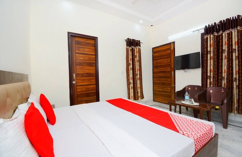 Bathinda Hotel | OYO 38787 Hotel Red Rose