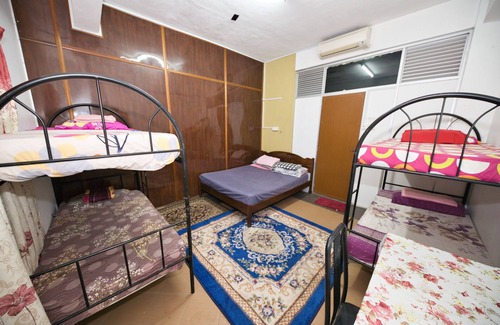 Kampung Ladang Tok Pelam Hotel | OYO 90915 Ilham Villa