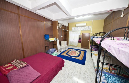 Kampung Ladang Tok Pelam Hotel | OYO 90915 Ilham Villa