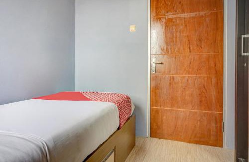 Depok Hotel | OYO 90949 Apartement Cibubur Village Kaisar Property
