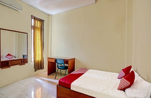 Batam Hotel | OYO 91636 Kak Dadut Homestay
