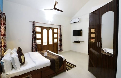 Sernabatim House | OYO 9741 Triple Beach Guest House