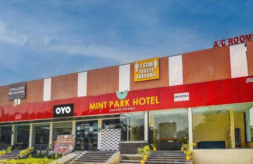 Farooq Nagar Hotel | OYO Collection O MINT PARK HOTEL