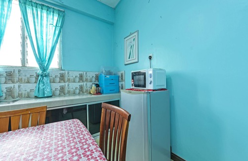 Pasir Puteh House | OYO Home 90325 Au Homestay