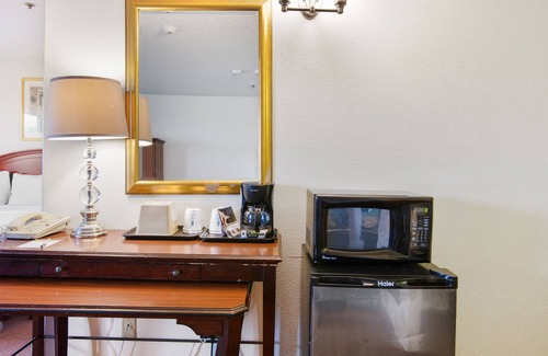 Portage Hotel | OYO Hotel Portage I-94