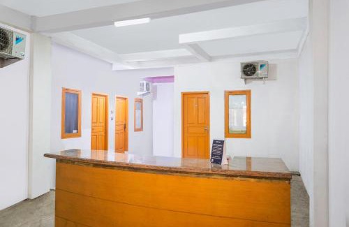 Karawang Timur Hotel | OYO Life 2412 Mandala Residence