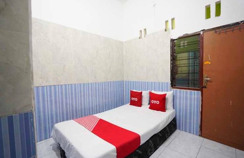 Sedati Hotel | OYO Life 93061 Kost Vicky Syariah