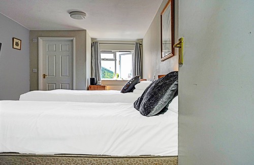 Diss Bed & Breakfast | OYO The Billingford Horseshoes