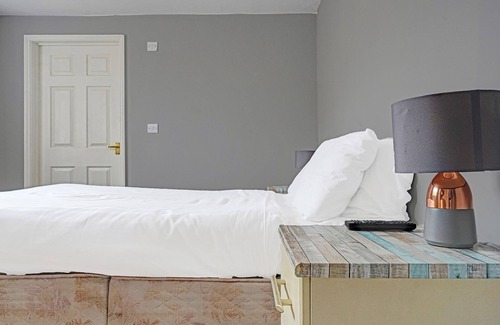 Diss Bed & Breakfast | OYO The Billingford Horseshoes