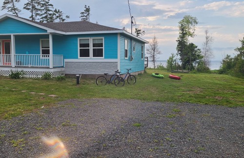 Gaspereaux House | Oyster Blue Bay!
