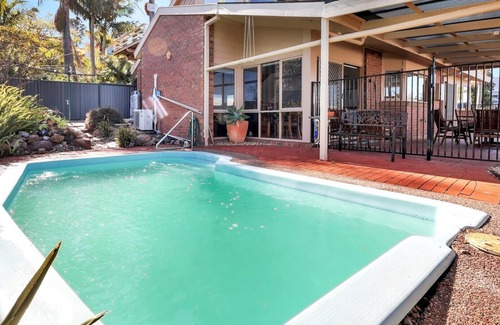 Merimbula House | Oyster View in Merimbula