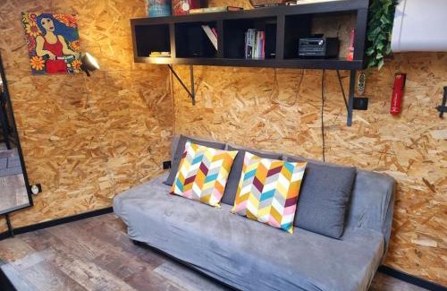 Cote Pavee Boat Rental | Péniche Chaleureuse avec jacuzzi Toulouse centre