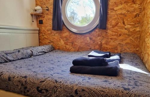 Cote Pavee Boat Rental | Péniche Chaleureuse avec jacuzzi Toulouse centre