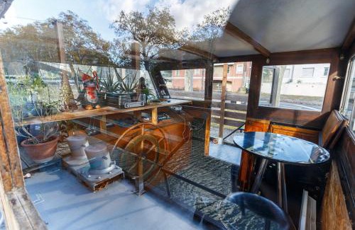 Cote Pavee Boat Rental | Péniche de charme avec jacuzzi sur canal du midi