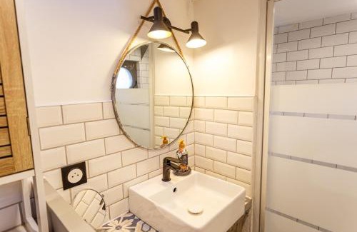 Cote Pavee Boat Rental | Péniche de charme avec jacuzzi sur canal du midi