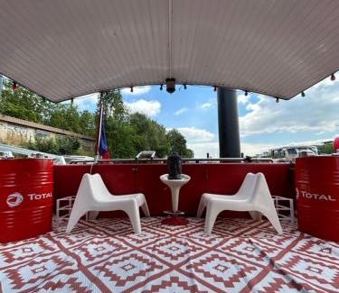 Asnieres-sur-Seine Boat Rental | Péniche Design 115m2 sur la Seine à Proximité de Paris
