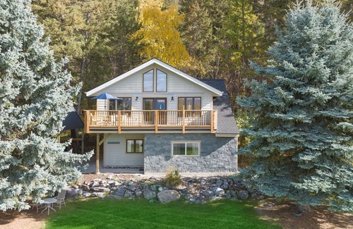 Bigfork House | P.A.s Retreat - Picturesque views and access to Flathead River/Flathead
