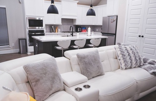Kyle House | P2❀New Built❀Spacious Private Room❀Shared Bath