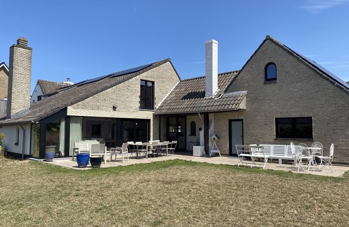 Sint-Idesbald Villa | P25 Villa with 5 rooms - 10 pers - 760m van beach