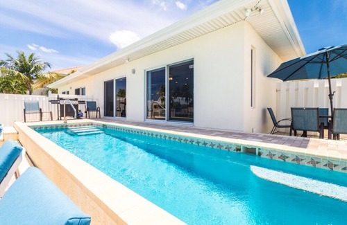 Key Colony Beach House | P62 - 3 Bedroom 2 bath, private pool and beach membership