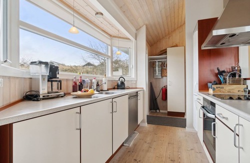 Vang House | "Paaske" - 350m from the sea by Interhome