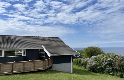 Vang House | "Paaske" - 350m from the sea by Interhome