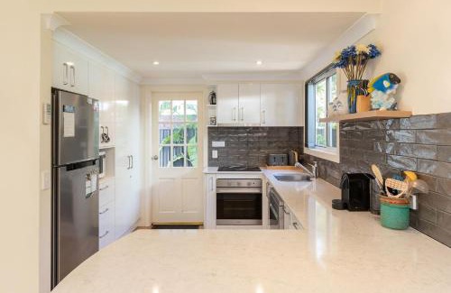 Elizabeth Beach House | Pacific Palms